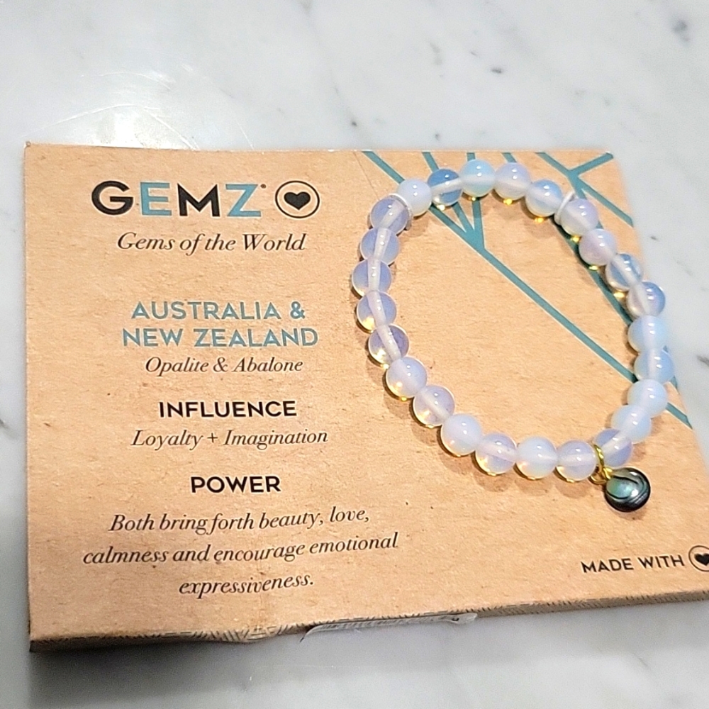 NWT GEMZ Opalite & Abalone bracelet